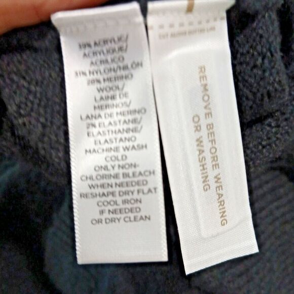 This Loft Dress is Size Med and Great for Business or Dress up with Accessories. - Picture 5 of 16